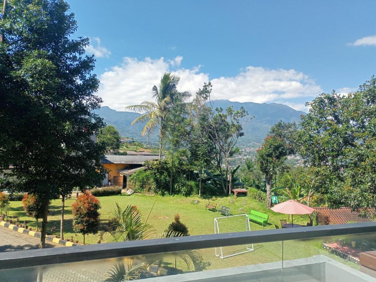 Alfa Resort Hotel And Conference Puncak Exteriör bild