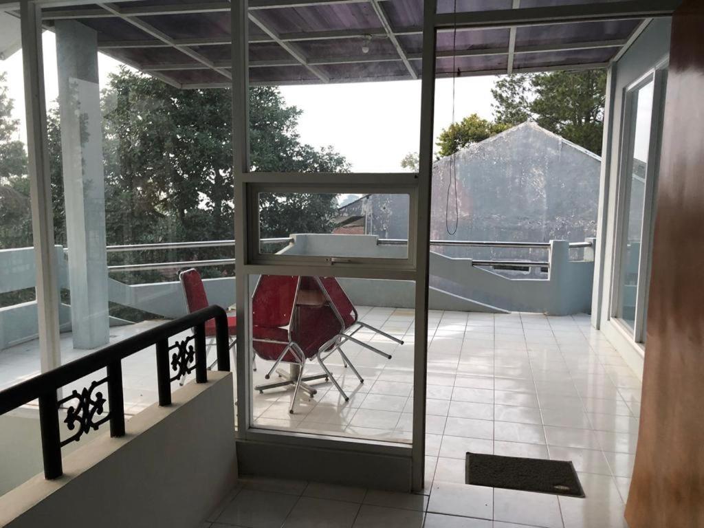 Alfa Resort Hotel And Conference Puncak Exteriör bild