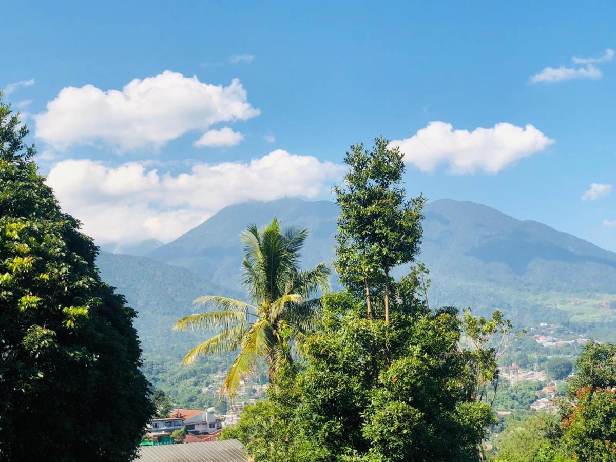 Alfa Resort Hotel And Conference Puncak Exteriör bild